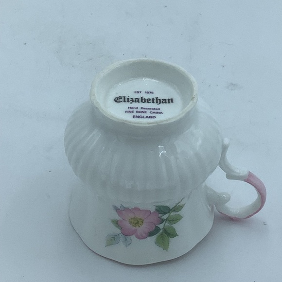 Elizabethan England Hand Decorated Bone China Pink Roses Teacup and S… - Picture 12 of 13